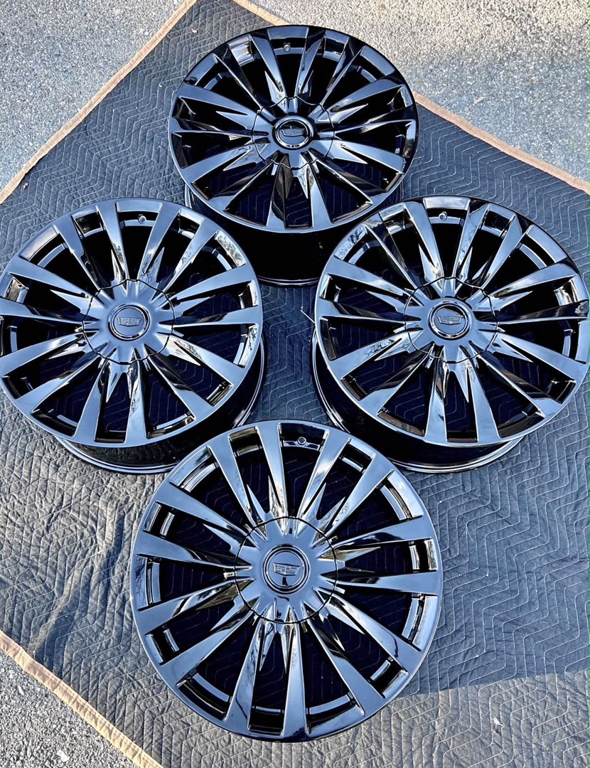 Cadillac Escalade 22" Platinum Gloss Black Wheels Rims